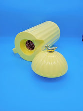 Load image into Gallery viewer, Yellow tea pot
